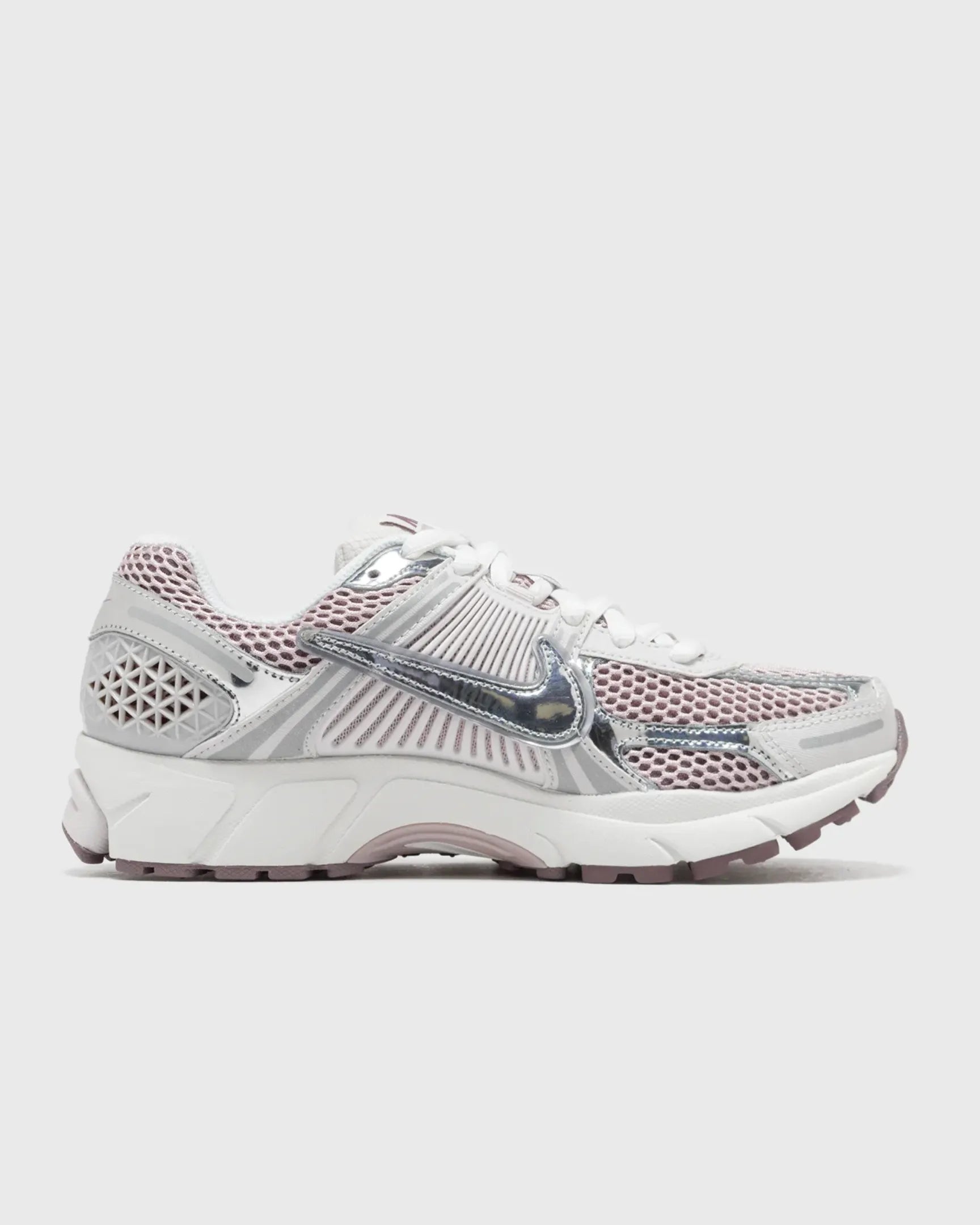 Nike ZOOM VOMERO 5 (W)