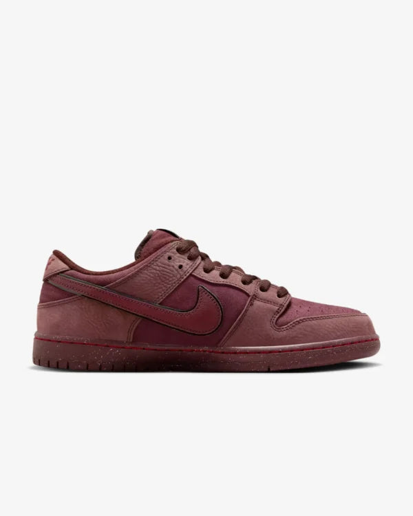 Nike SB Dunk Low