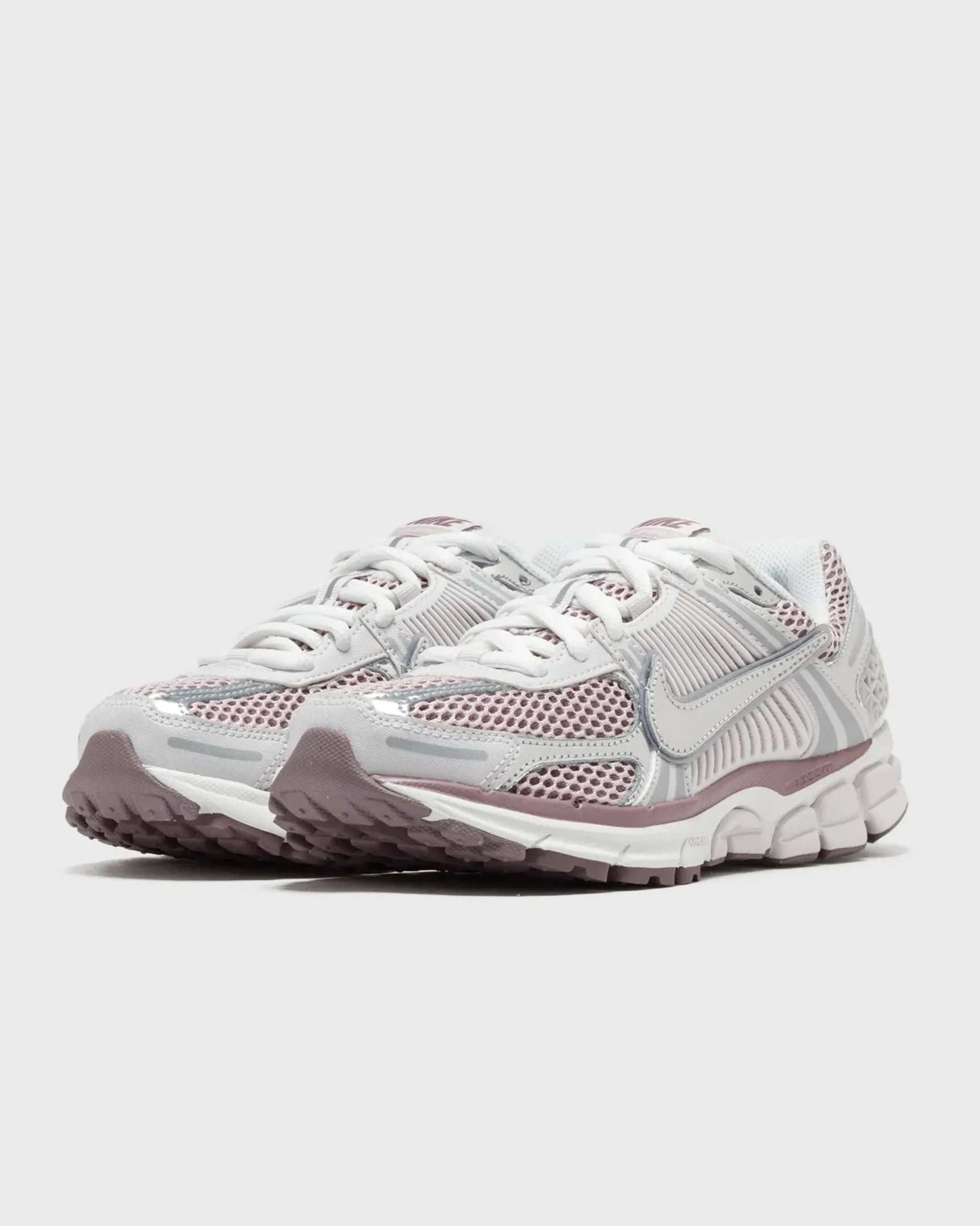 Nike ZOOM VOMERO 5 (W)