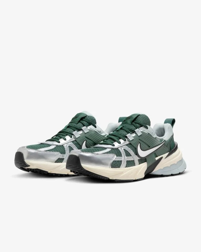 Nike V2K Run Vintage Green