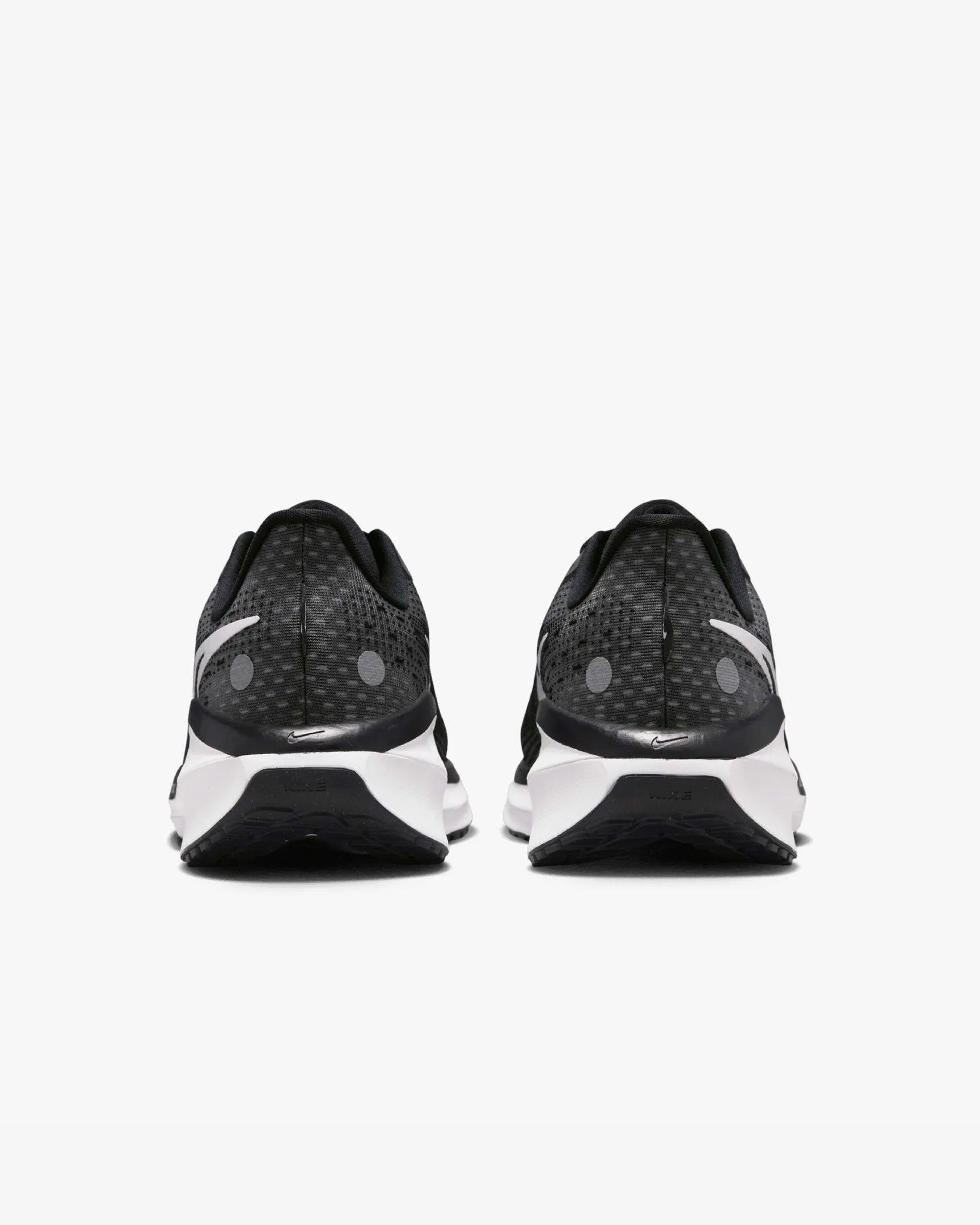 Nike Vomero 17