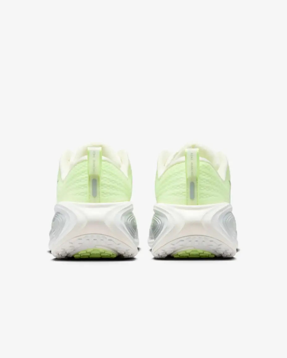 Nike Vomero Plus (W)