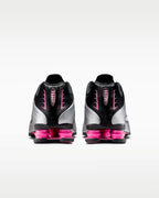 Nike Shox R4