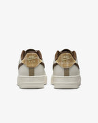 Nike Air Force 1 LV8 (W)