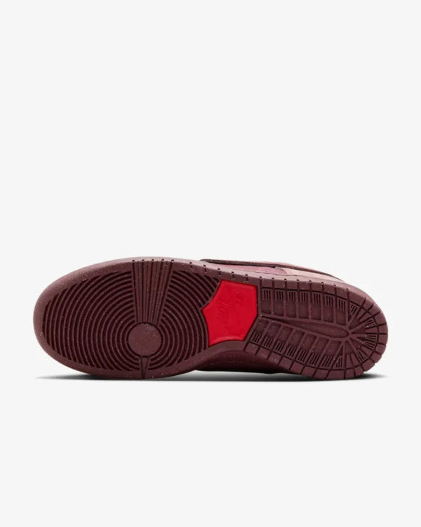 Nike SB Dunk Low